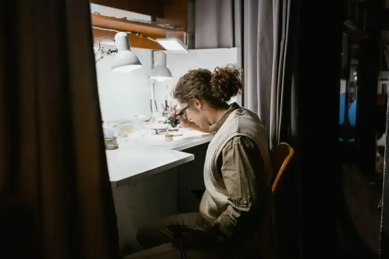 Wisiorek geometryczny